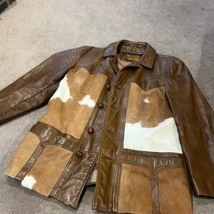 Brown Leather and Bovine Men’s Jacket with White Accents Size 44 Vintage.